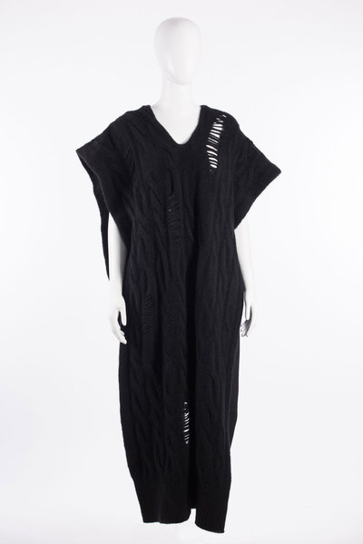 Weste/Cape GK18F26 black, Isabel Benenato